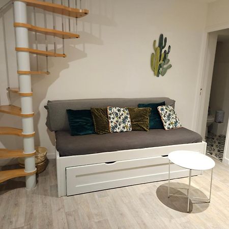 Maison De Village Meublee Avec Terrasse Donzère Eksteriør billede