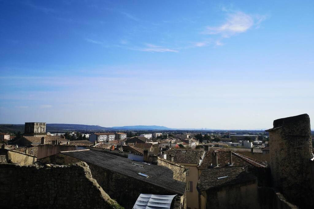Maison De Village Meublee Avec Terrasse Donzère Eksteriør billede